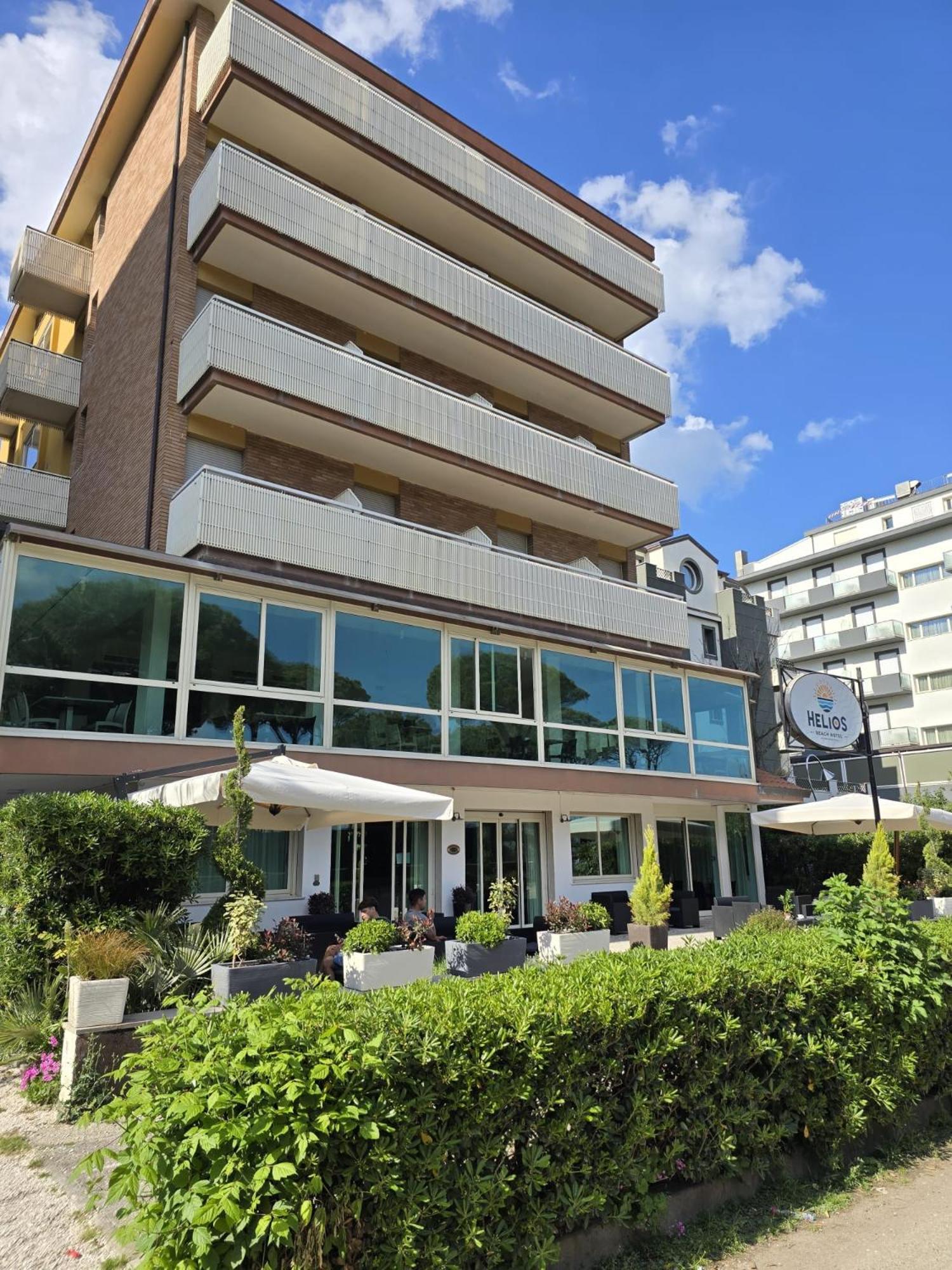 Hotel Helios Beach Морской Милан Экстерьер фото